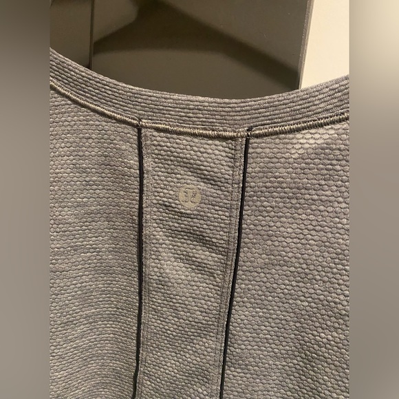Lululemon shirt - Picture 2 of 3